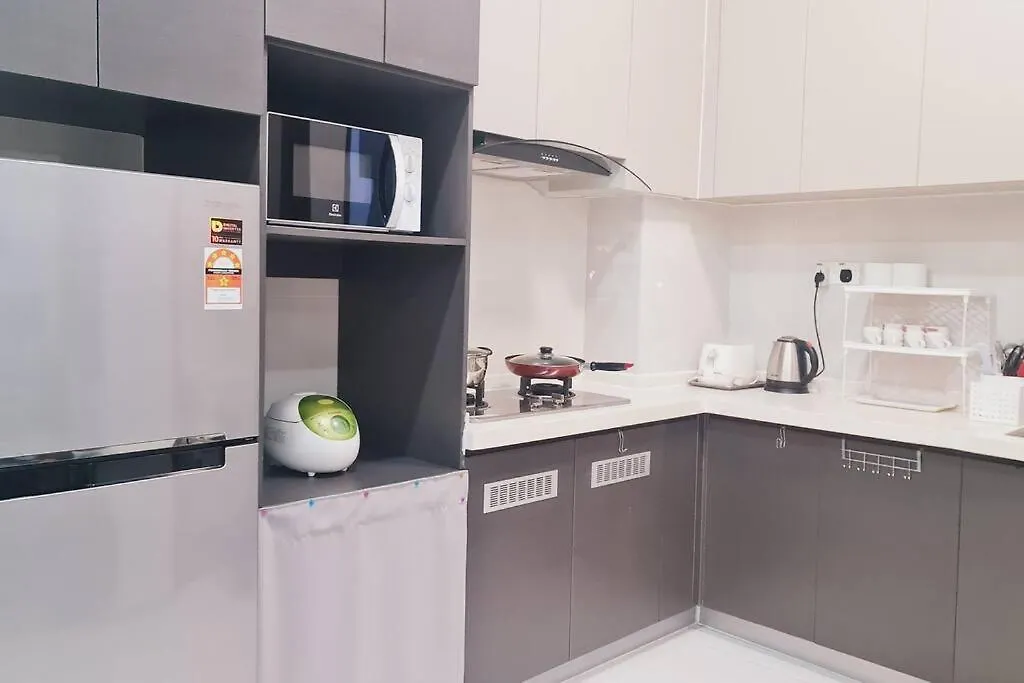 Apartment New!4-6Pax Seaview Royal Strand Condo Jb City Town Johor Bahru Malaysia