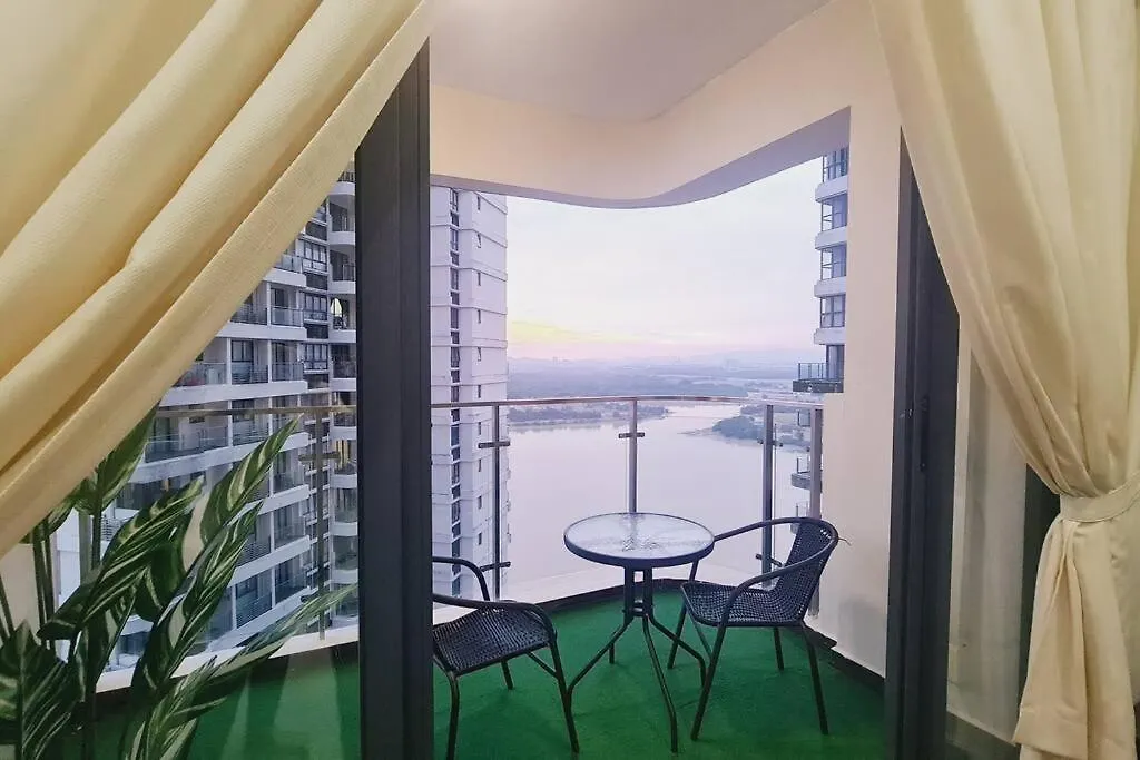 New!4-6Pax Seaview Royal Strand Condo Jb City Town Johor Bahru