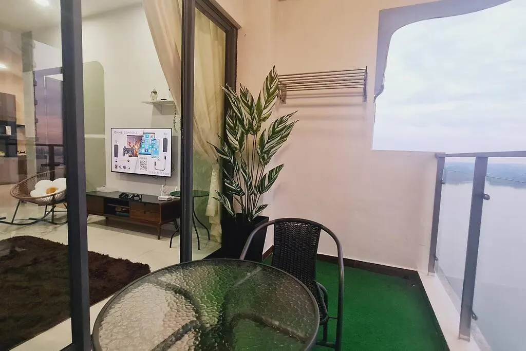New!4-6Pax Seaview Royal Strand Condo Jb City Town Johor Bahru